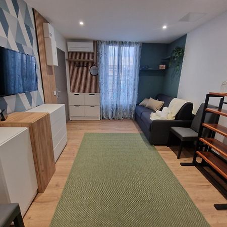 Maison D'Hotes Avec 3 Appartements Et Un Studio Viry-Châtillon Eksteriør bilde