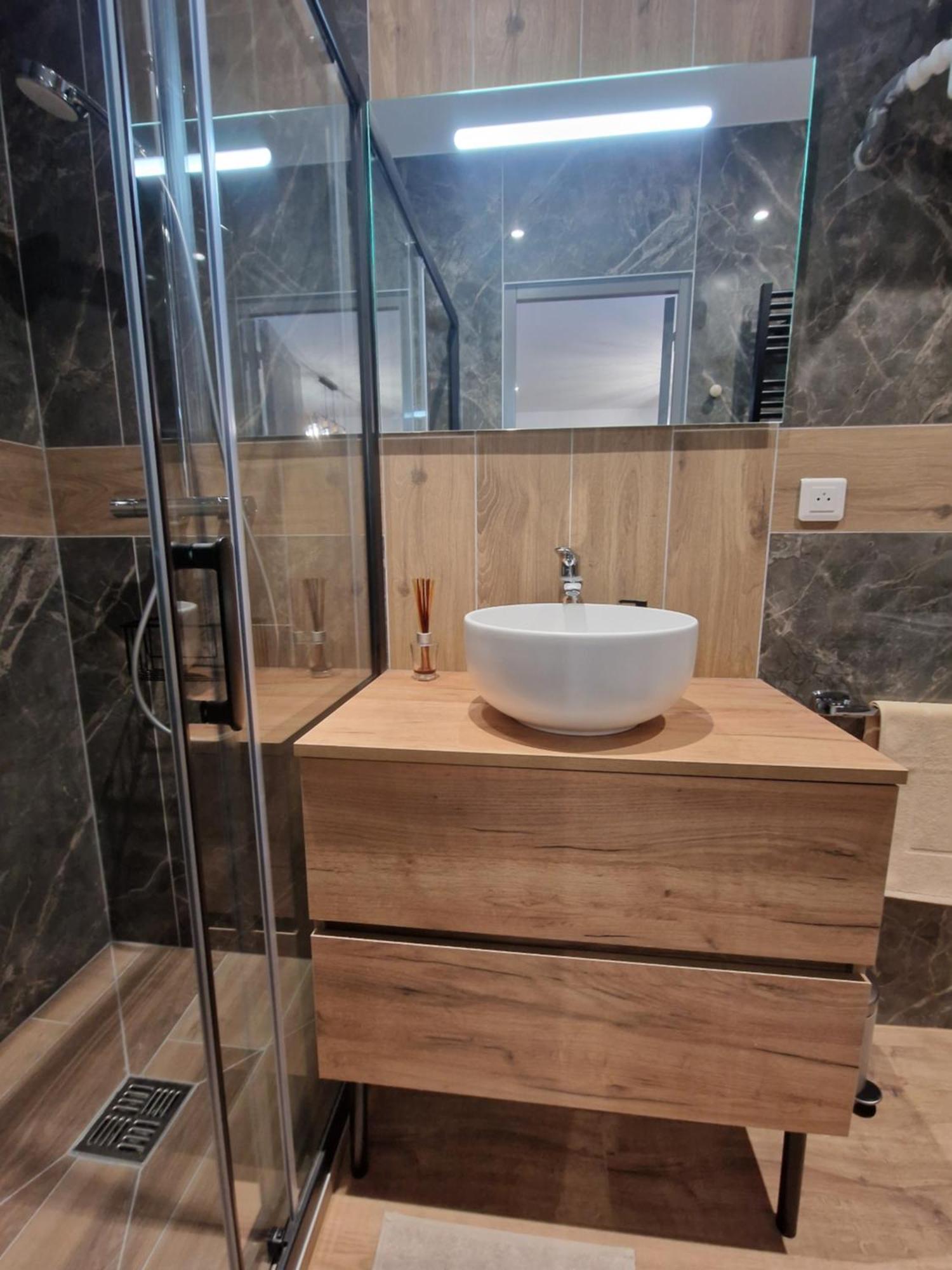 Maison D'Hotes Avec 3 Appartements Et Un Studio Viry-Châtillon Eksteriør bilde