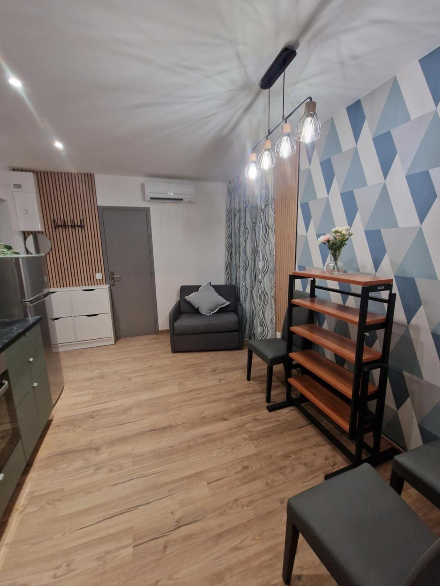 Maison D'Hotes Avec 3 Appartements Et Un Studio Viry-Châtillon Eksteriør bilde