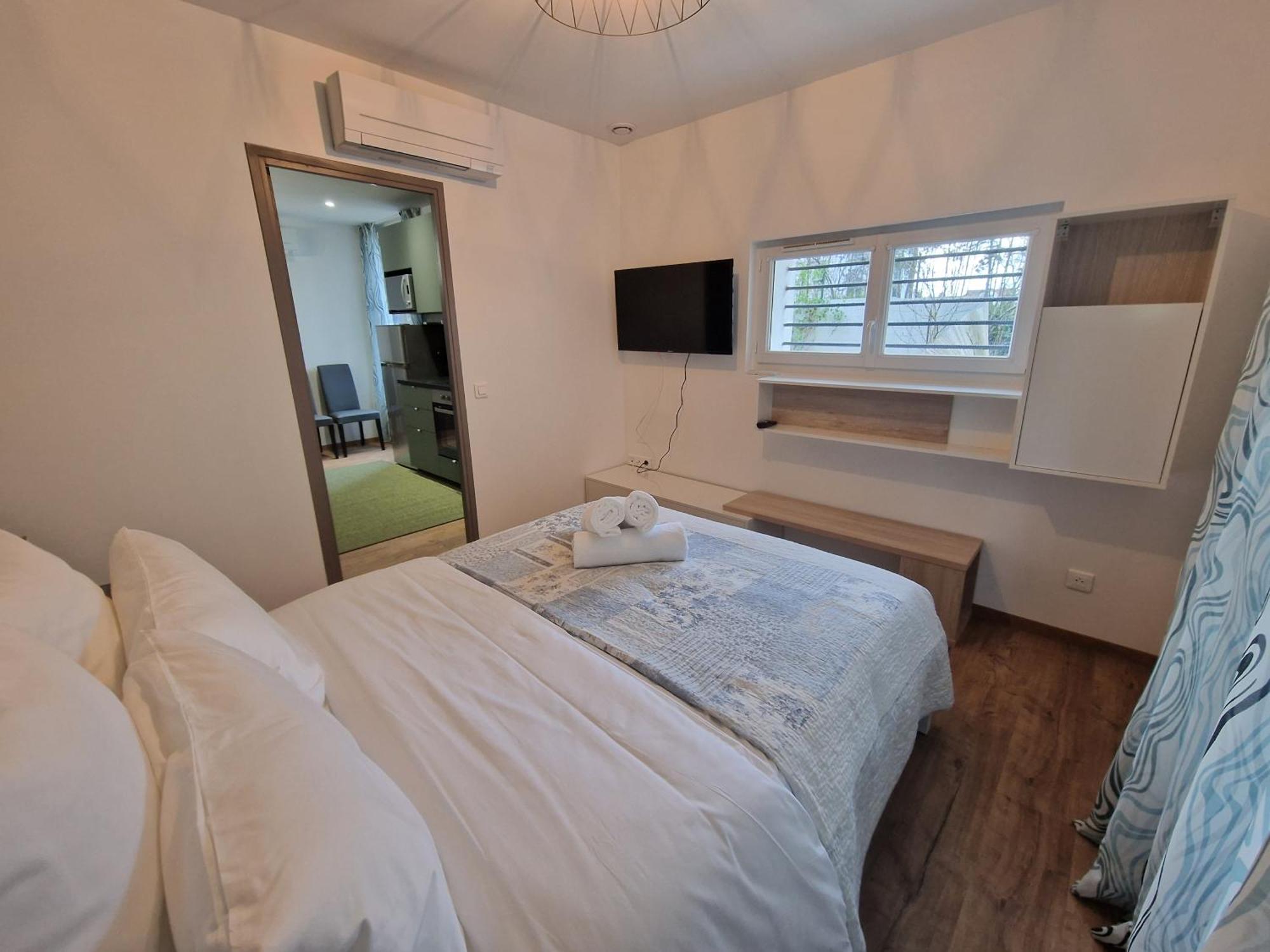 Maison D'Hotes Avec 3 Appartements Et Un Studio Viry-Châtillon Eksteriør bilde